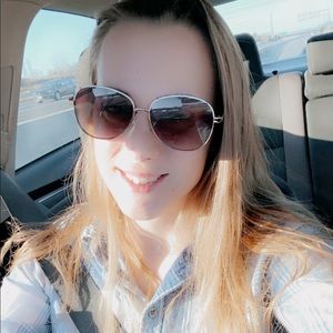 Meet your Posher, Serena